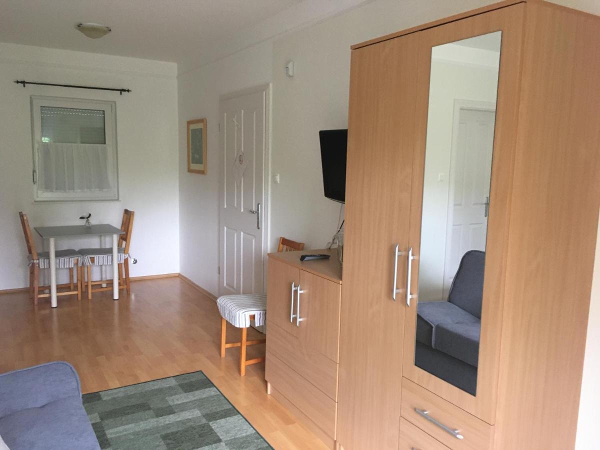 Luca Apartments ซาลาคาโรส ภายนอก รูปภาพ