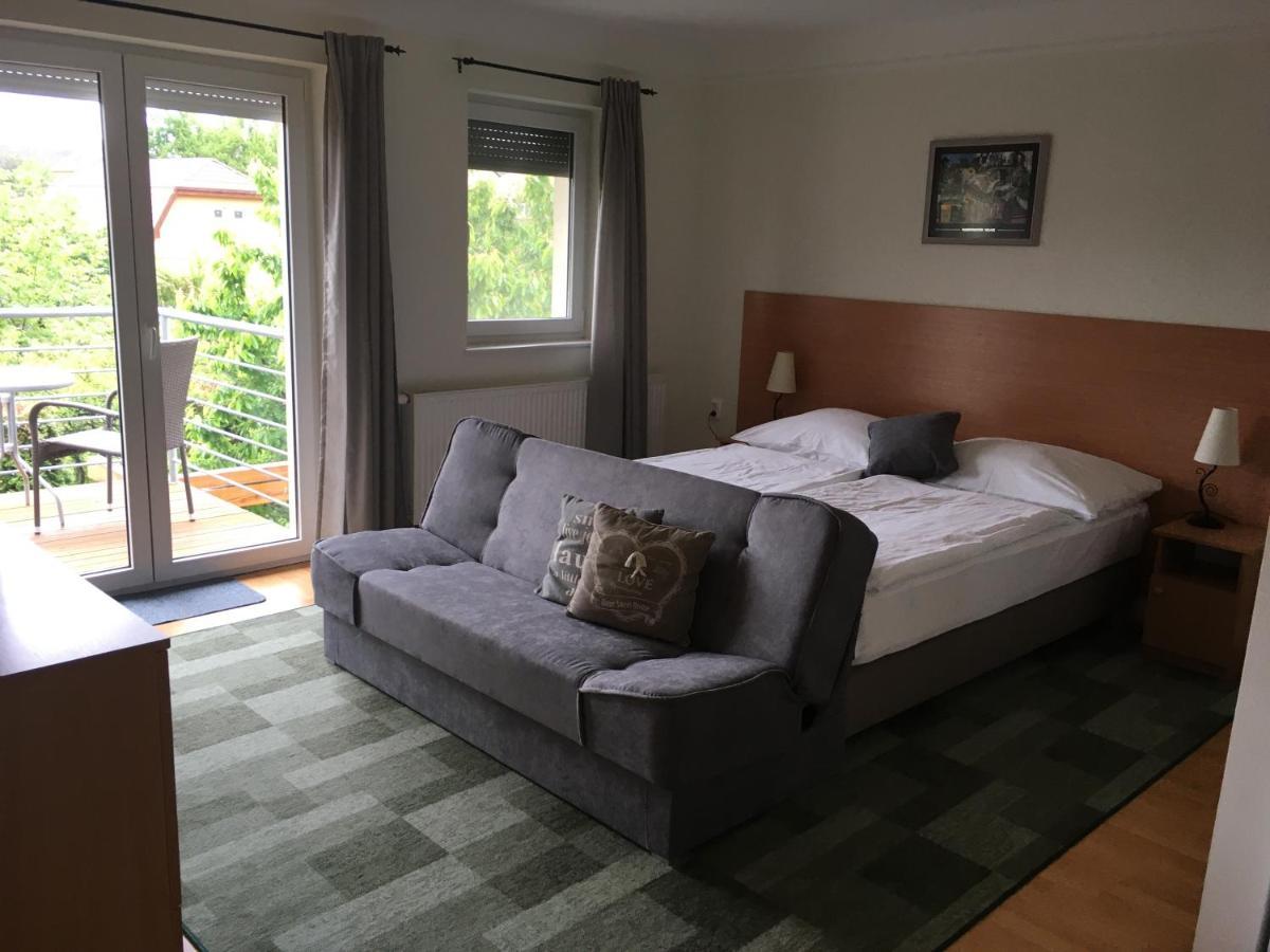 Luca Apartments ซาลาคาโรส ภายนอก รูปภาพ