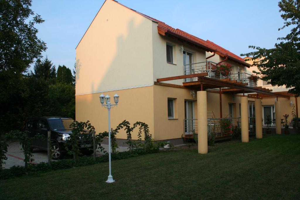 Luca Apartments ซาลาคาโรส ภายนอก รูปภาพ